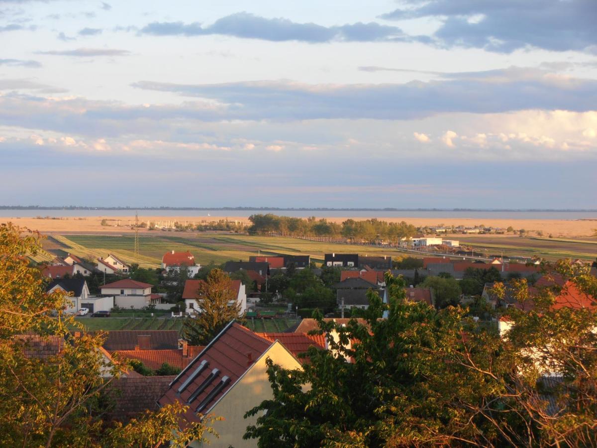 Ferienwohnung Am Kirchberg 约伊斯 外观 照片